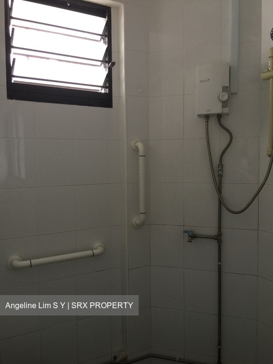 Blk 306 Jurong East Street 32 (Jurong East), HDB 3 Rooms #201864112